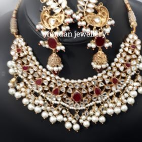Neckles