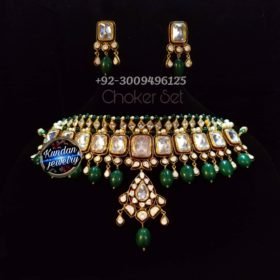 Green choker