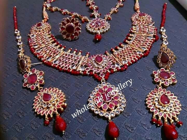 Necklace set