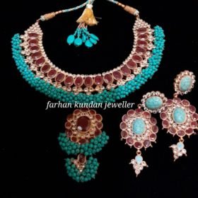 Necklace set