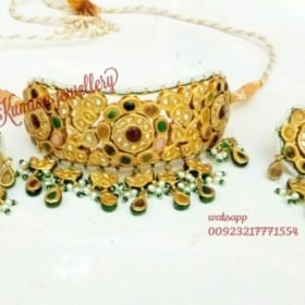 Choker set