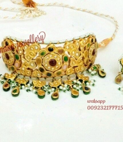 Choker set