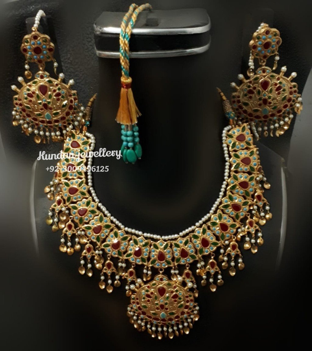 Necklace set