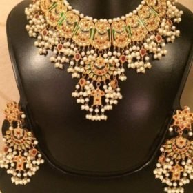 Necklace Set