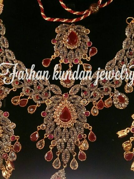 Necklace set
