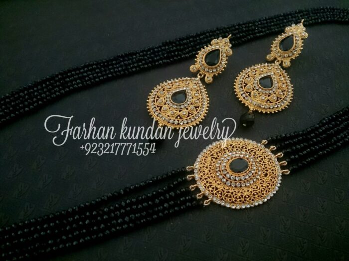 Brooch Set - Image 1