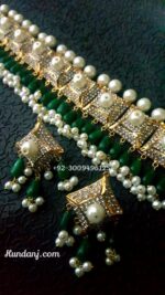 Green Choker Set