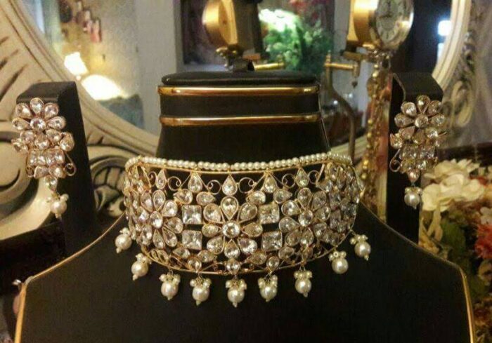 white choker set - Image 1