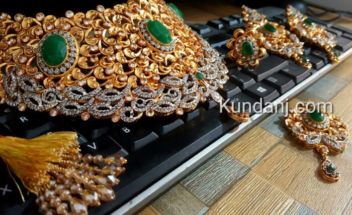 Green Necklace Set - Image 2
