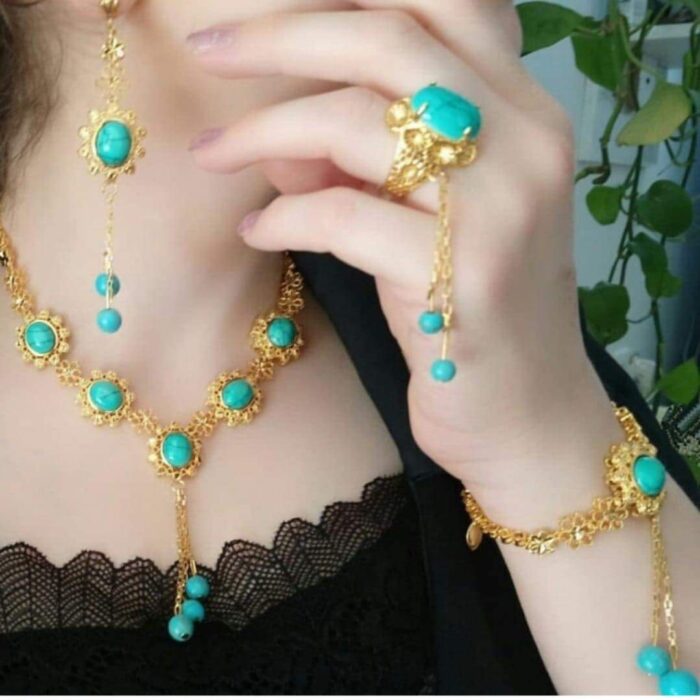 Turquoise Necklace Set - Image 1