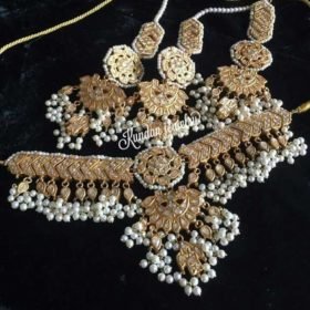 Choker Set