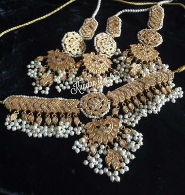 Choker Set
