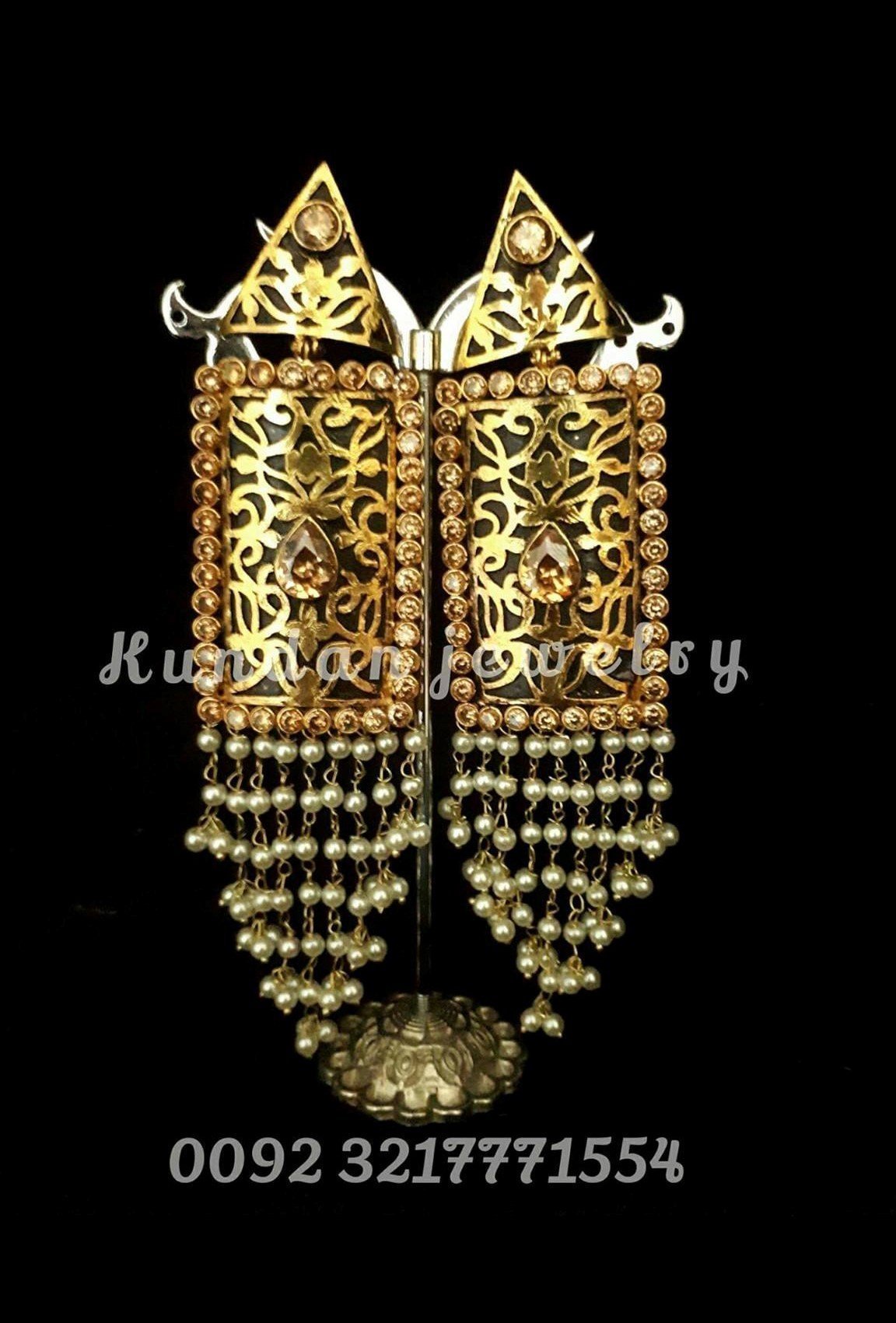Earrings Black