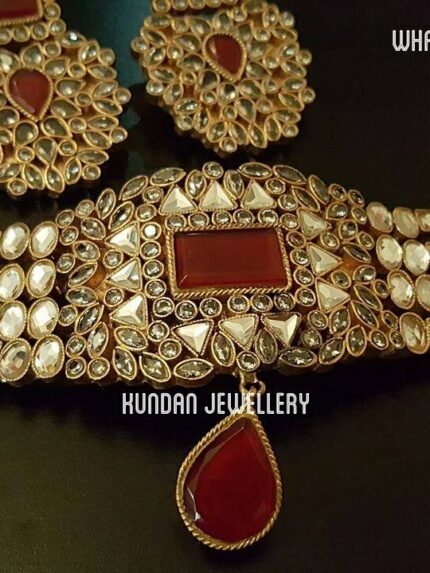 Choker set