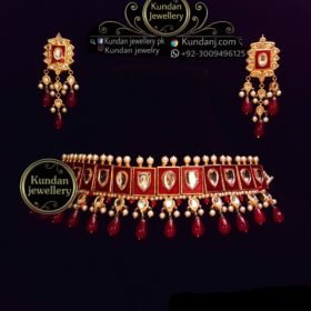 Red Choker Set