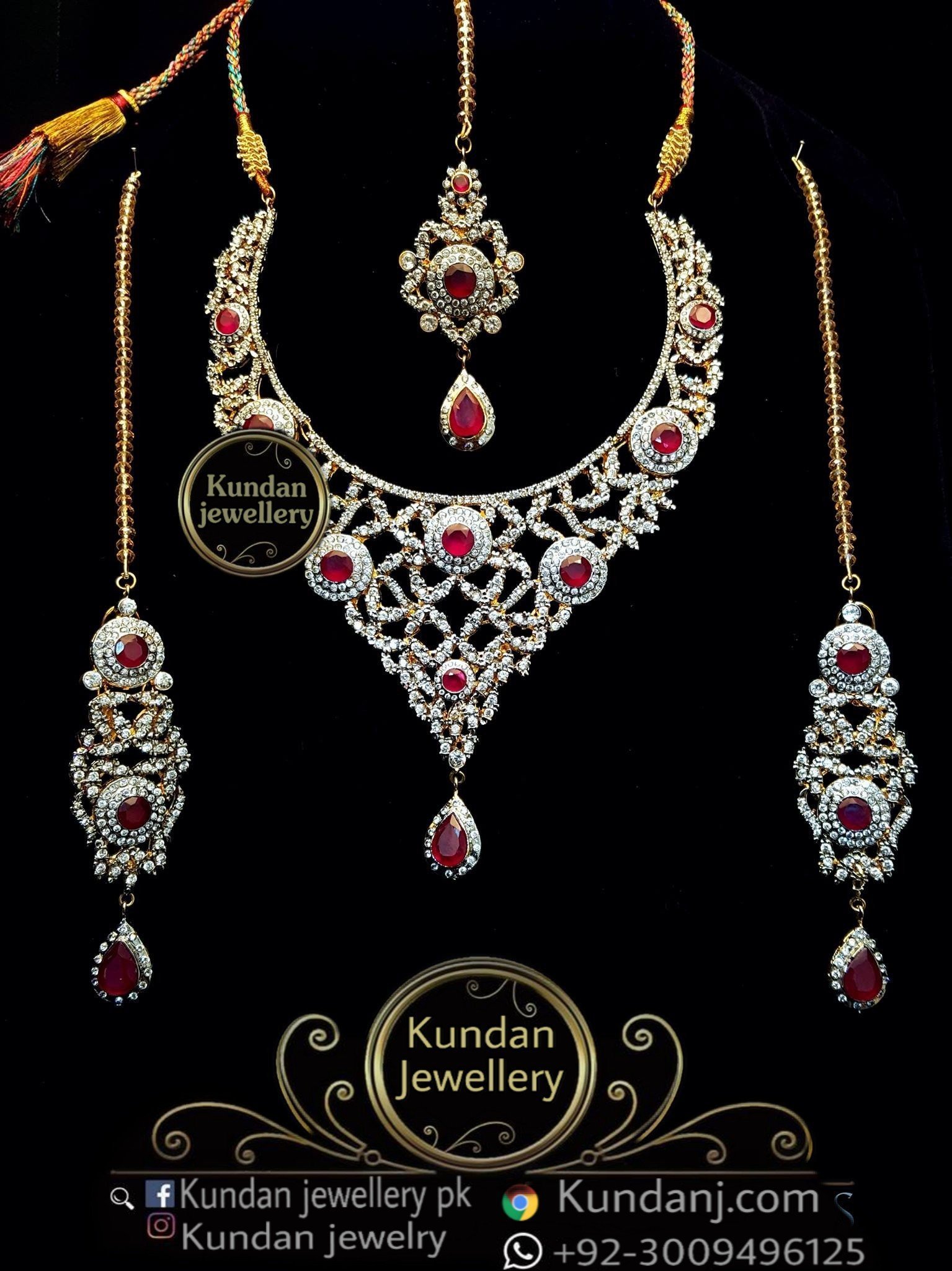 N140 Necklace Set - Image 1