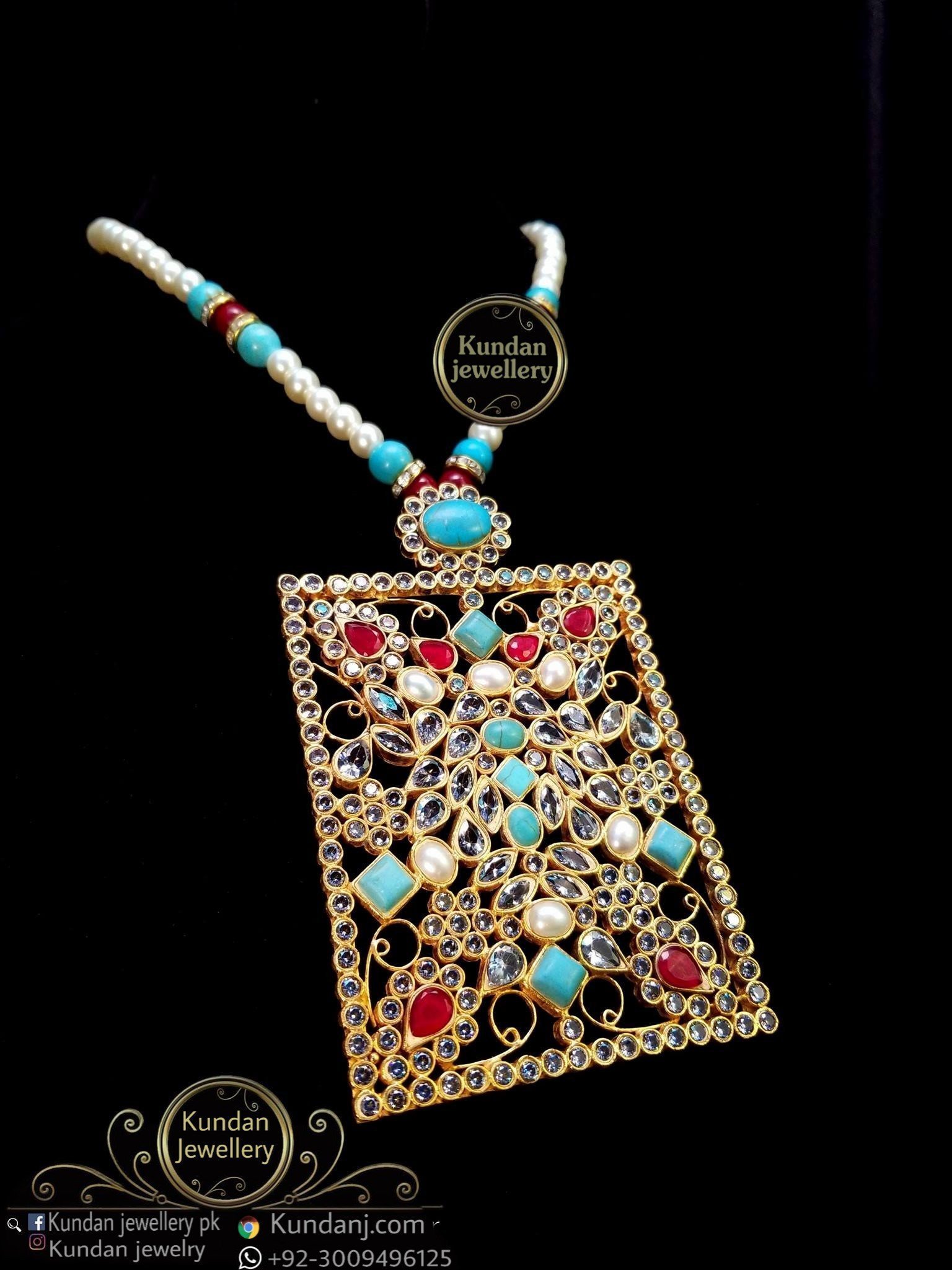 P19 Pendent - Image 1