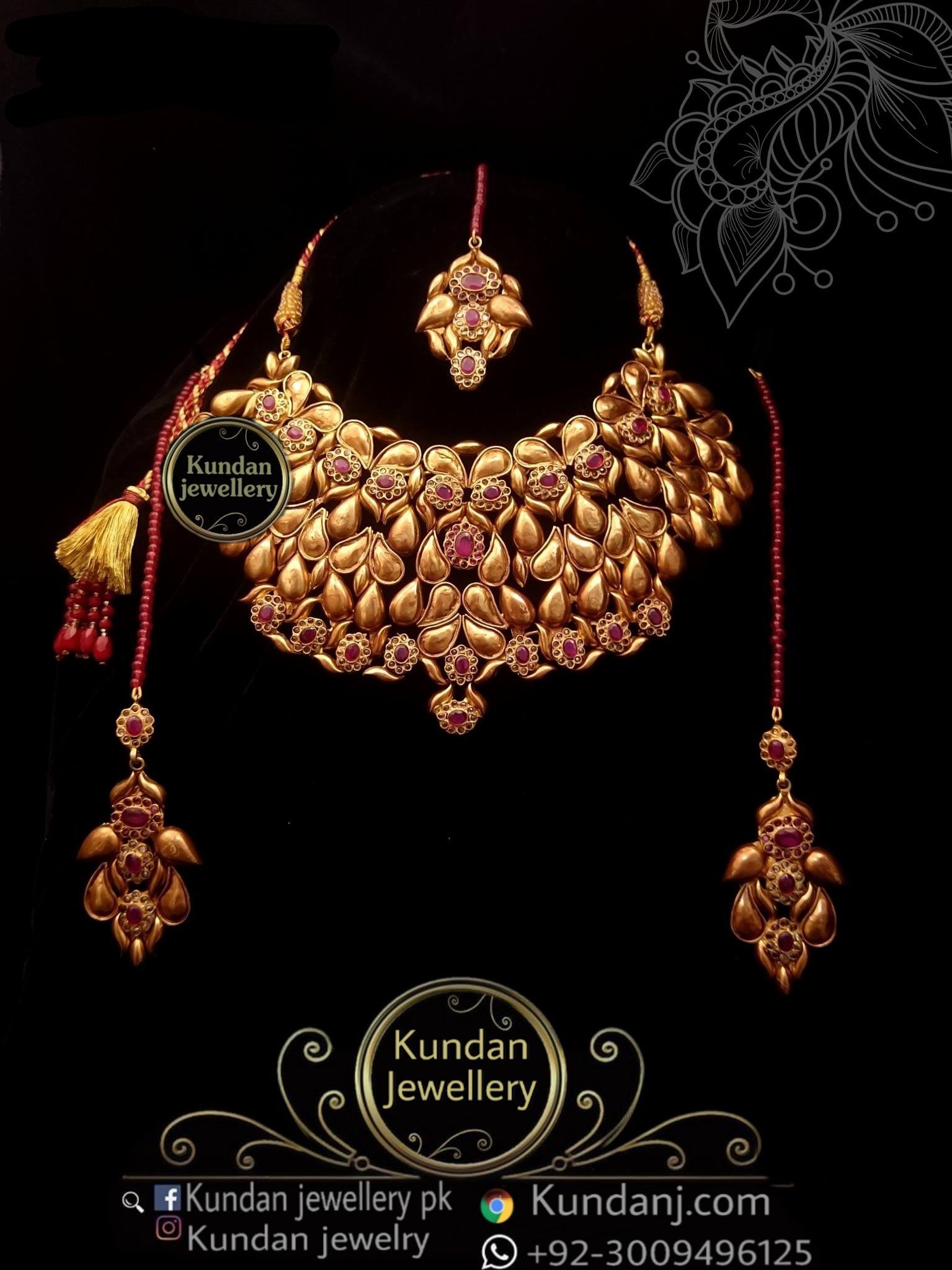 Necklace Set