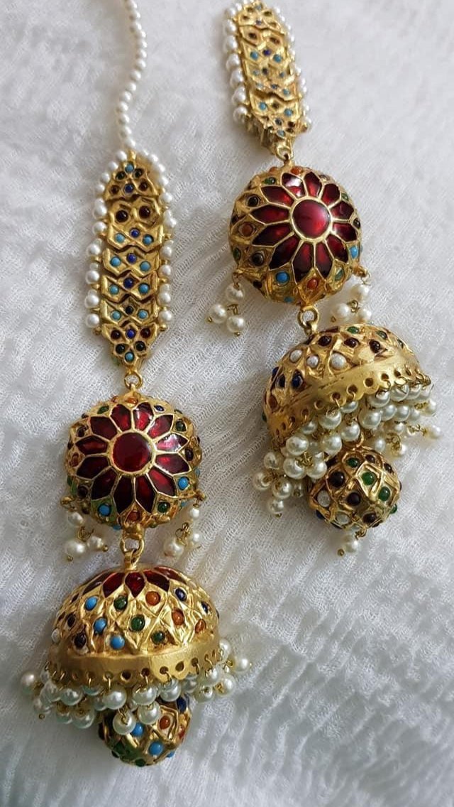 Jhumkay
