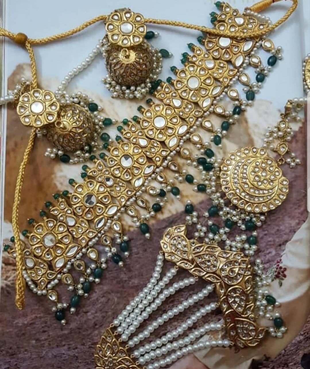 Choker Set