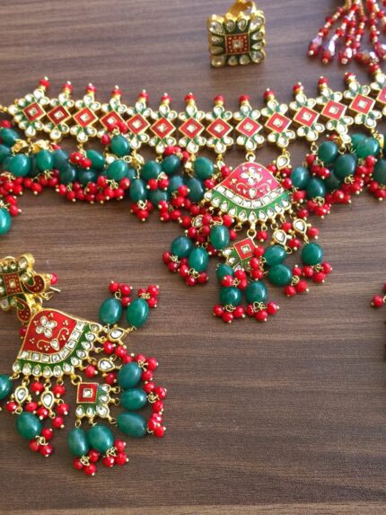 Choker Set