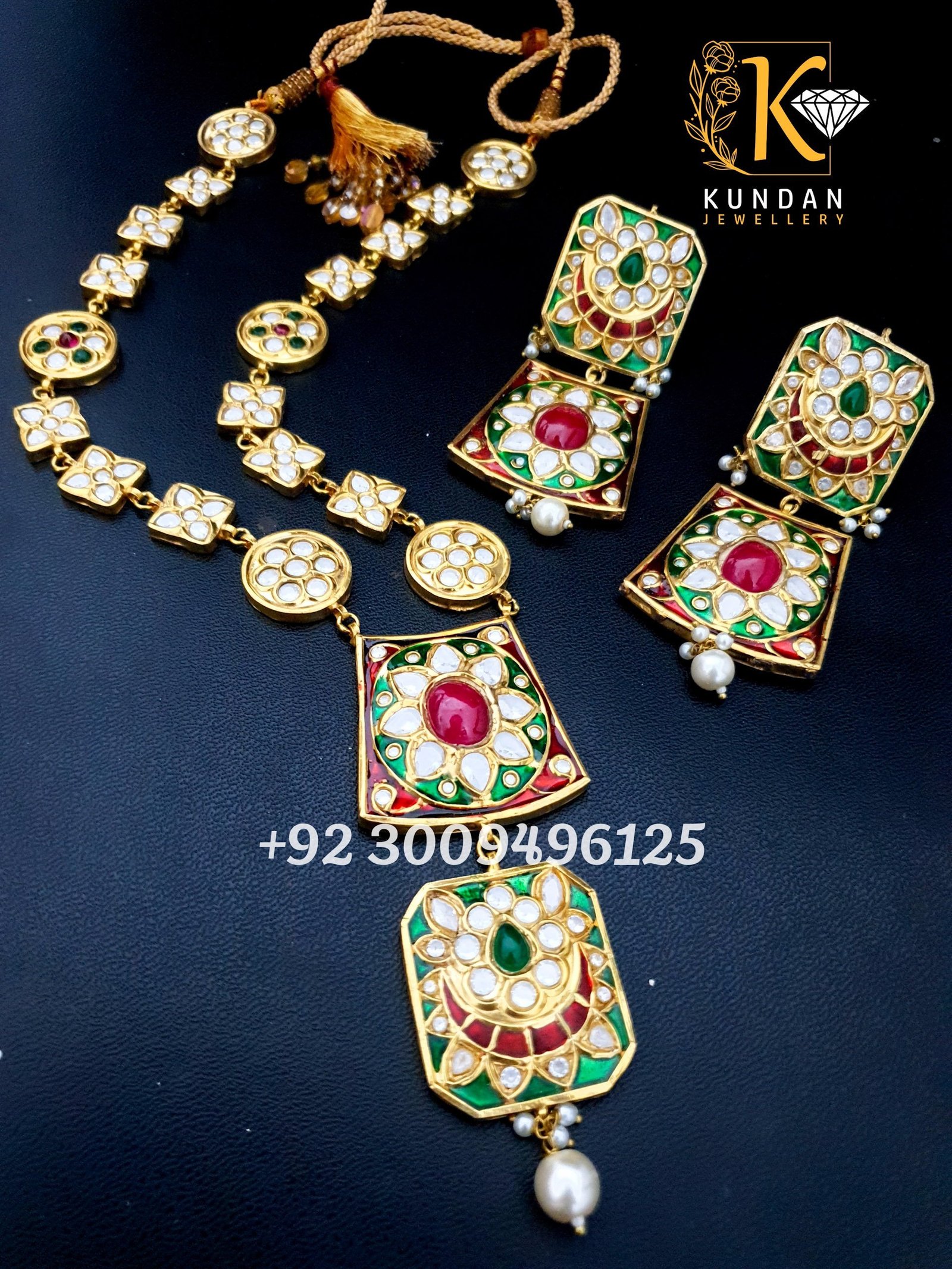 L108 Locket Set - Image 1
